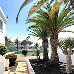 Desert Pool View & Wifi By Irent Fuerteventura